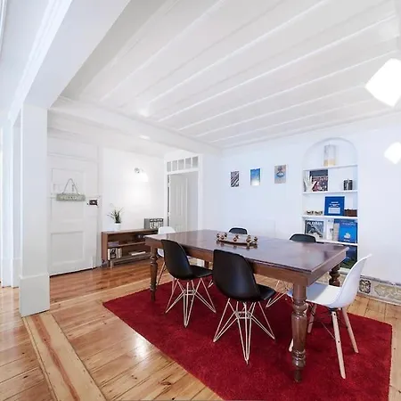 Charming 2 Bedroom Avenida Da Liberdade Lisbon