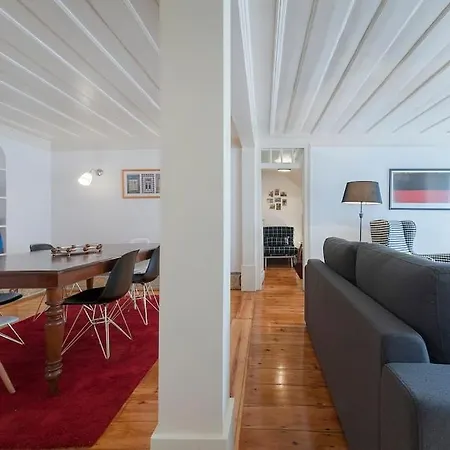 Charming 2 Bedroom Avenida Da Liberdade Appartamento *