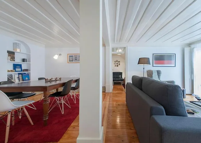Charming 2 Bedroom Avenida Da Liberdade Apartament *