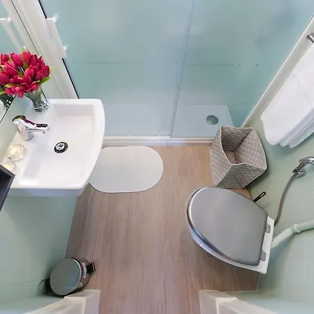 Charming 2 Bedroom Avenida Da Liberdade * ליסבון