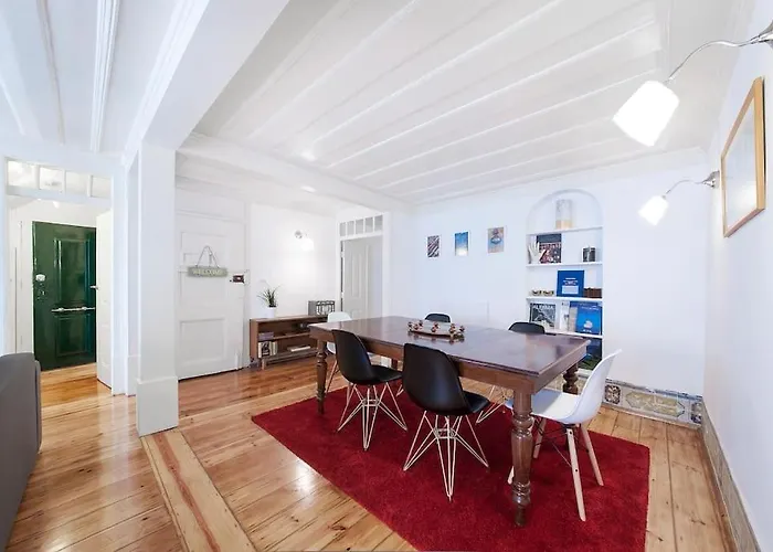 Charming 2 Bedroom Avenida Da Liberdade Lisbona