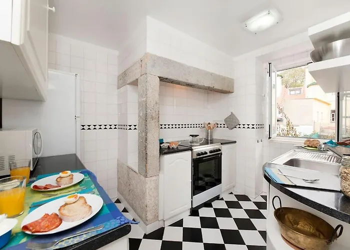 Charming 2 Bedroom Avenida Da Liberdade * Lisbona